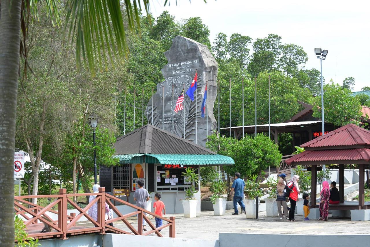 Pulai Spring Resort Kampung Kangkar Pulai Exterior foto